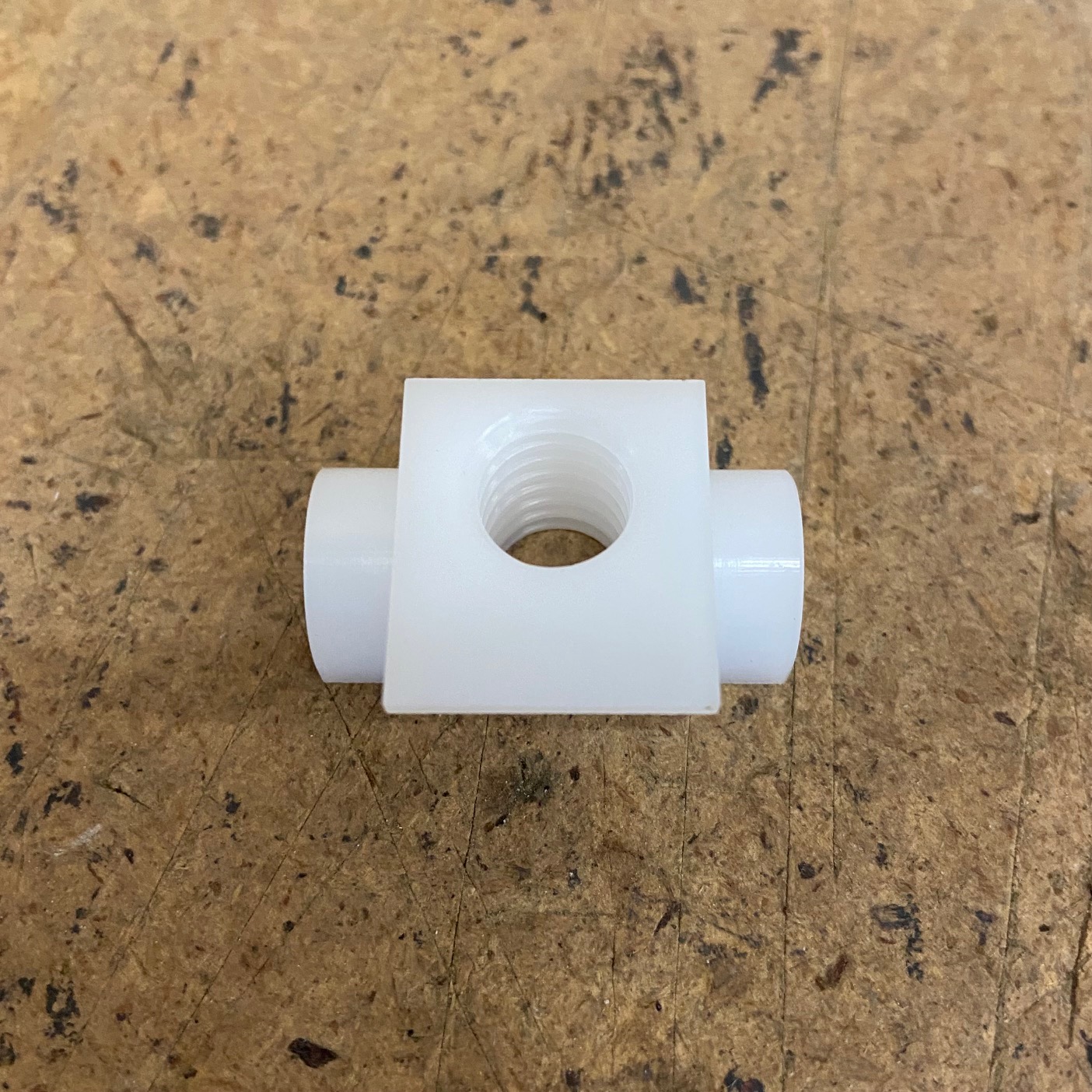 195357-000 Swivel Nut, 1 Frame